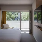 Western Divona Hotel 4*