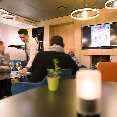 Western Divona Hotel