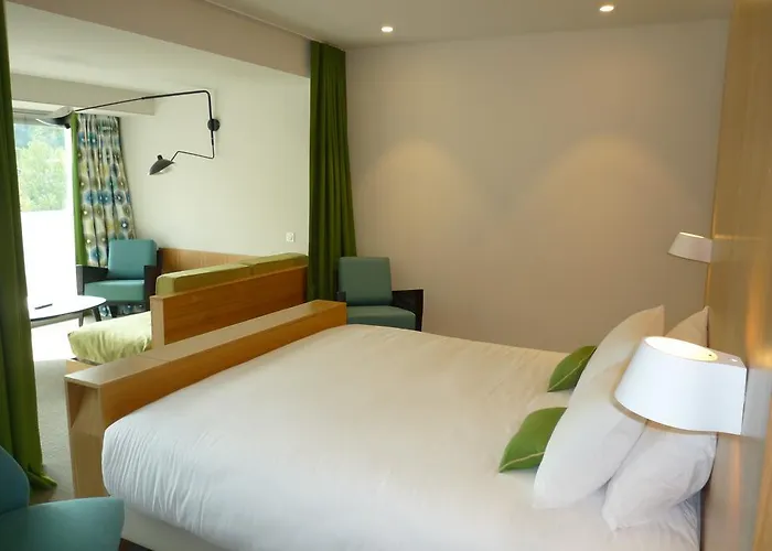 Western Divona Hotel